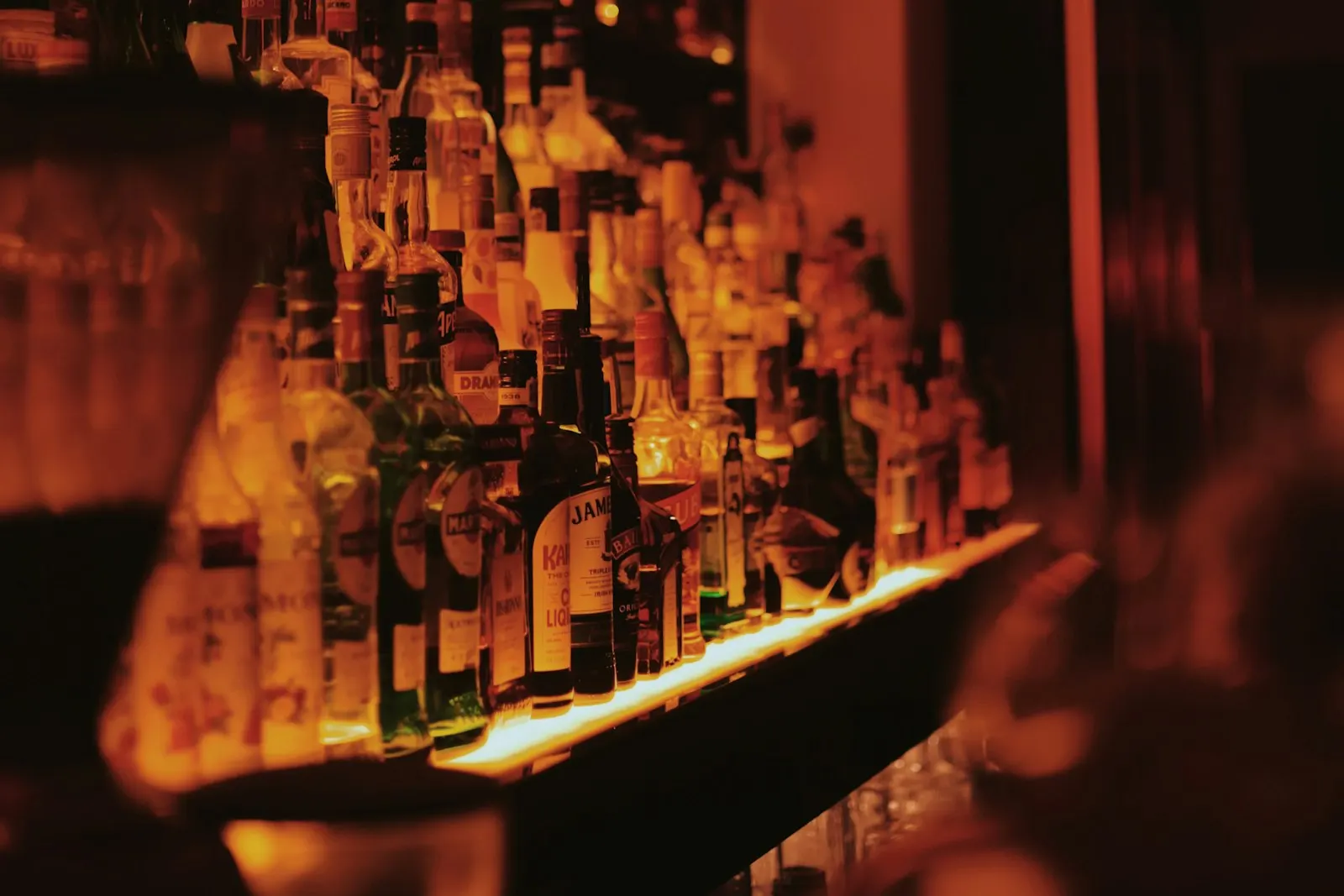 夜燈酒館