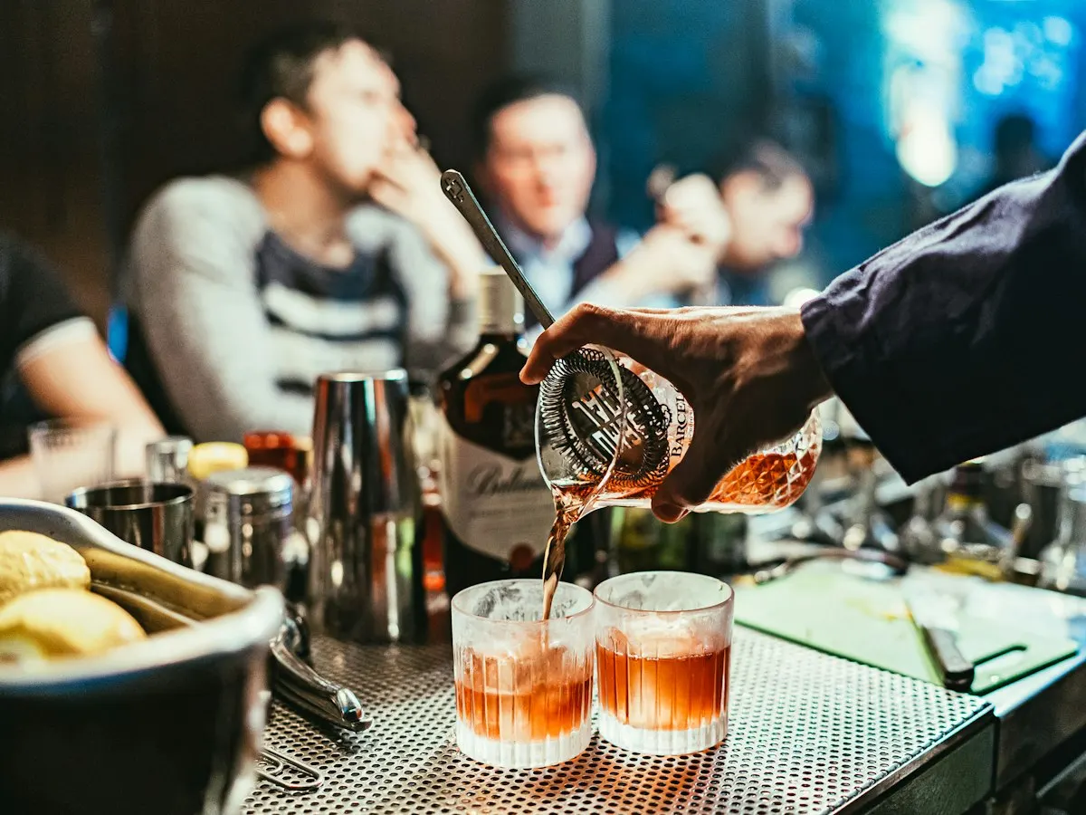 夜燈酒館